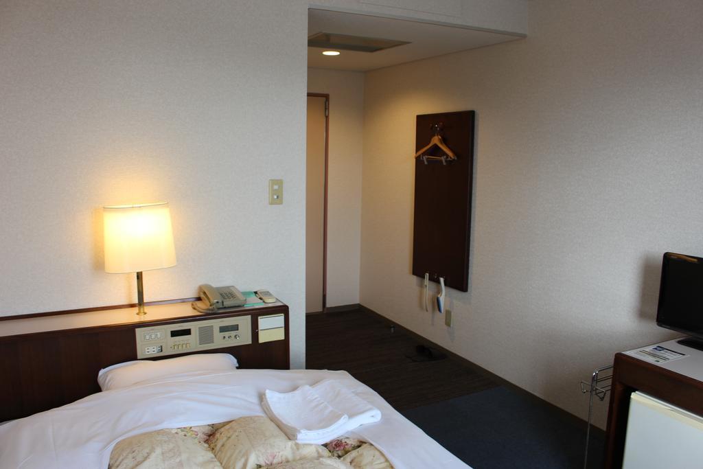Hotel Higashihiroshima Hills Saijo מראה חיצוני תמונה