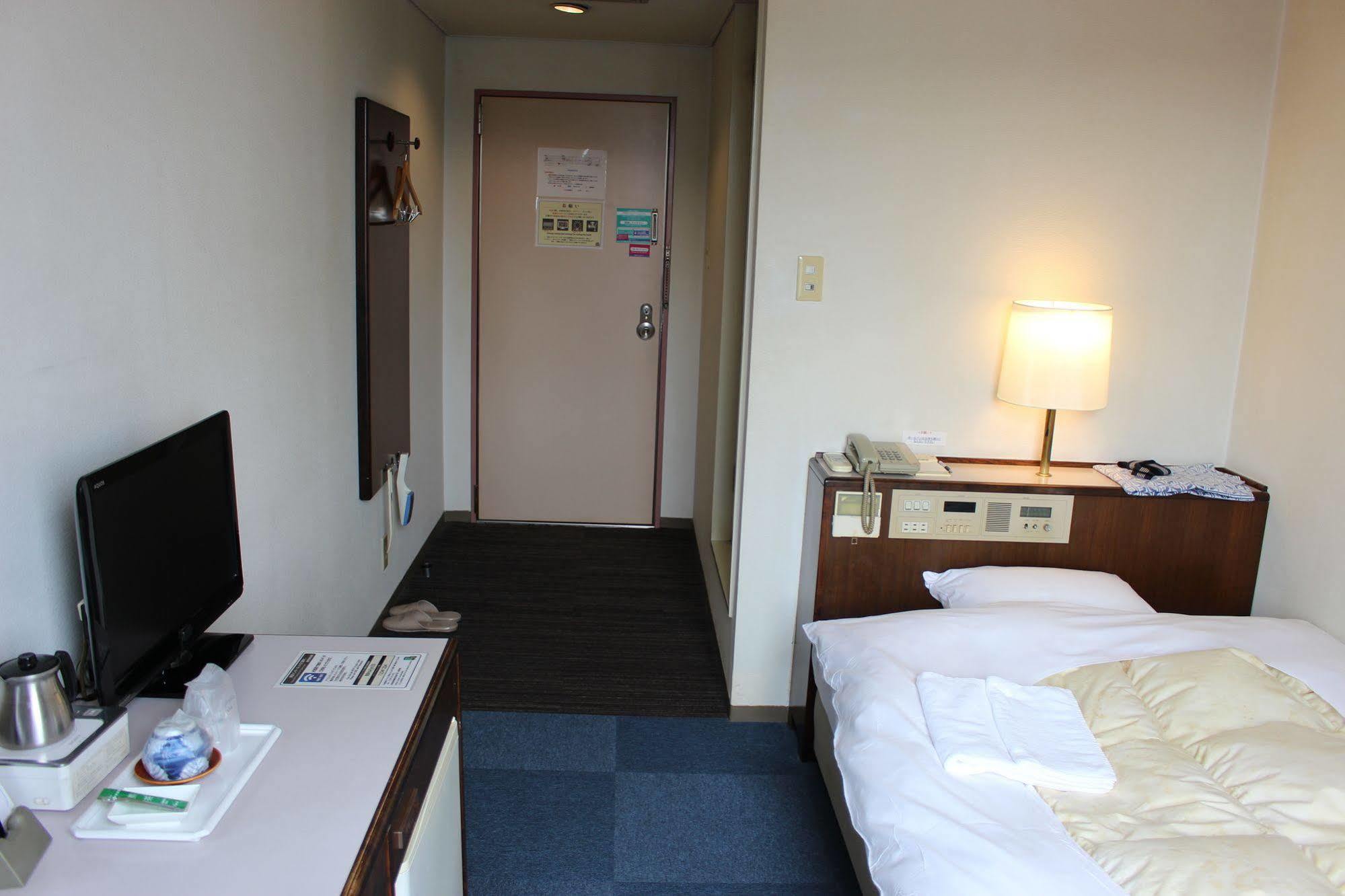 Hotel Higashihiroshima Hills Saijo מראה חיצוני תמונה