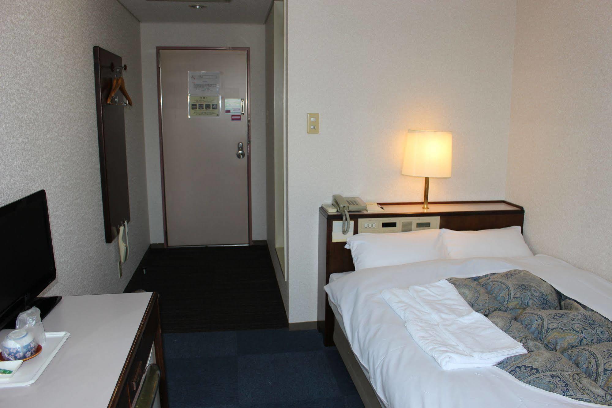 Hotel Higashihiroshima Hills Saijo מראה חיצוני תמונה