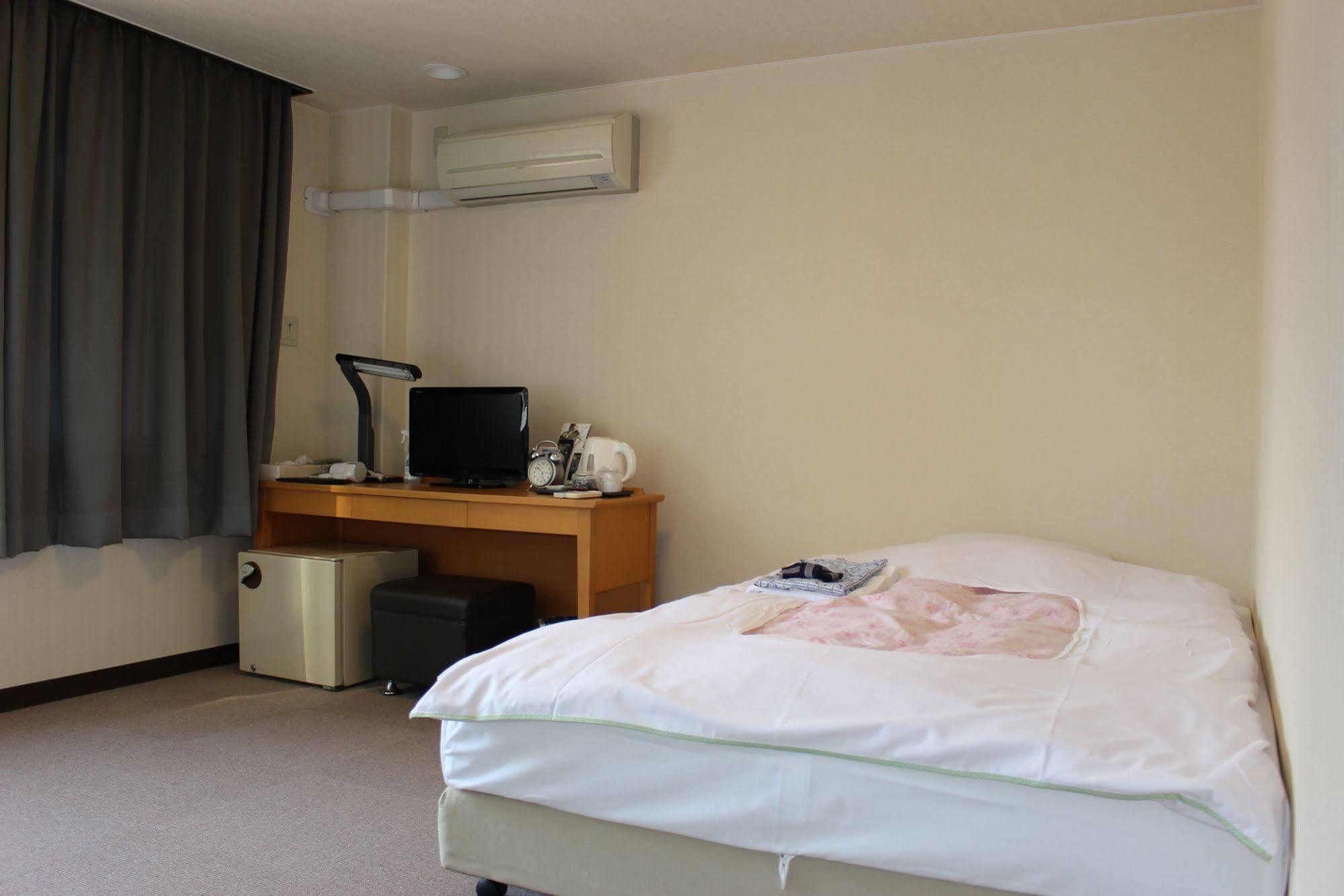 Hotel Higashihiroshima Hills Saijo מראה חיצוני תמונה