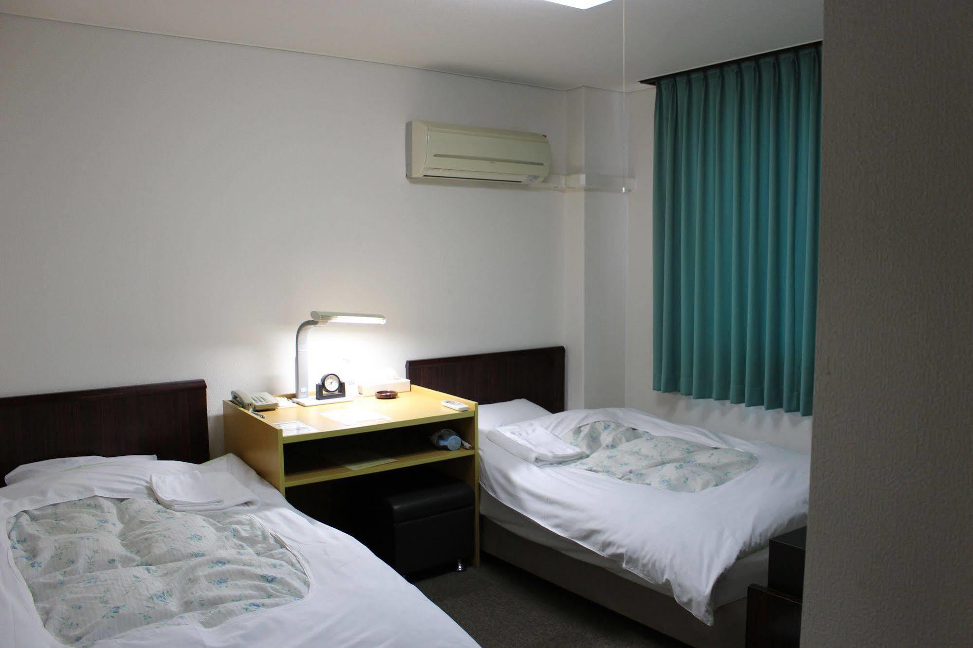 Hotel Higashihiroshima Hills Saijo מראה חיצוני תמונה